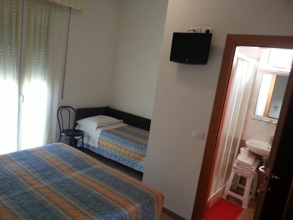 Hotel Trinidad Rimini Kültér fotó