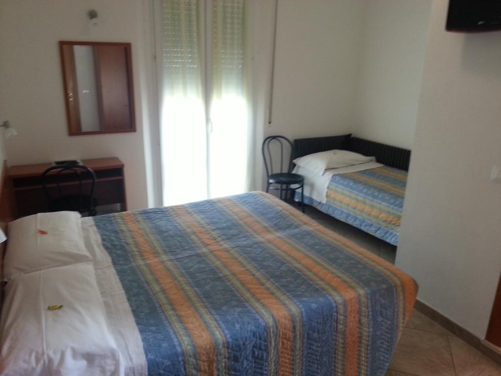 Hotel Trinidad Rimini Kültér fotó