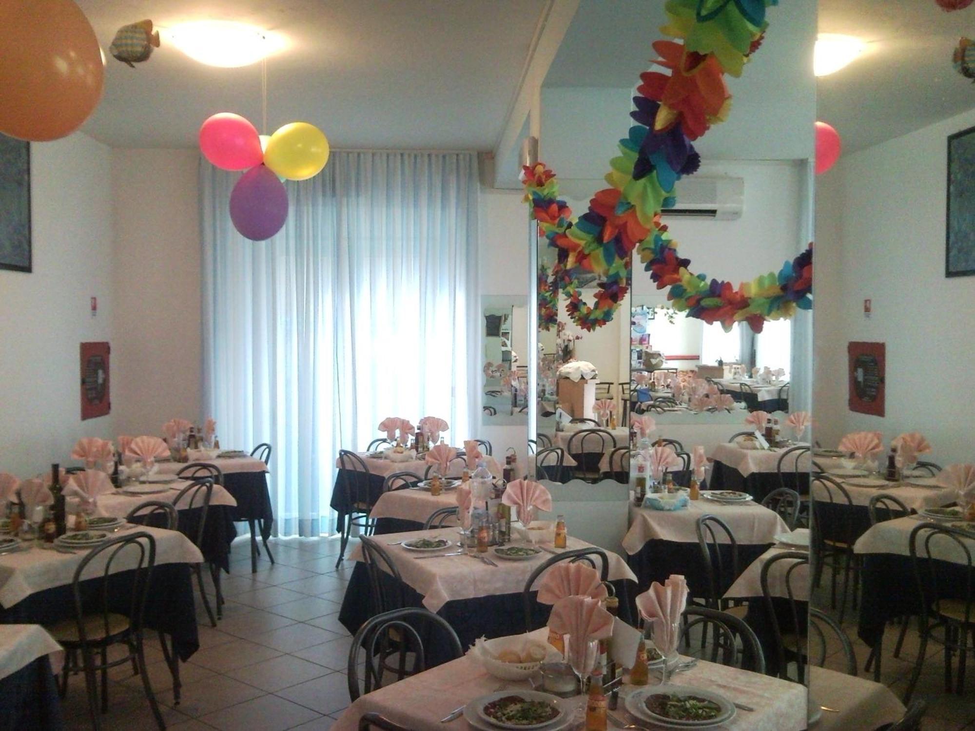 Hotel Trinidad Rimini Kültér fotó