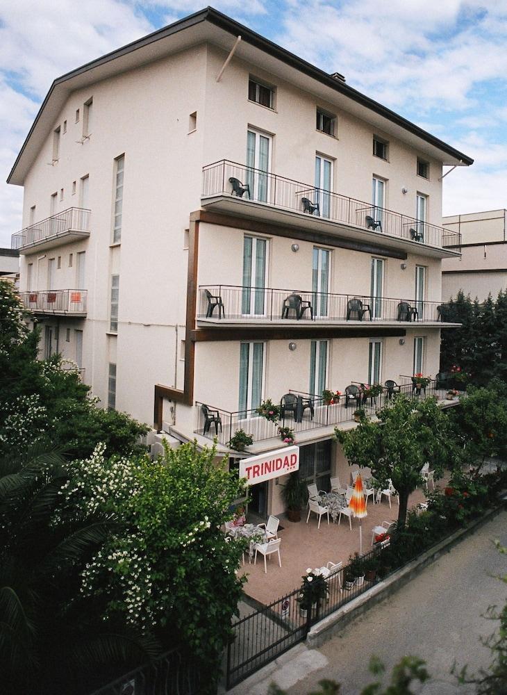 Hotel Trinidad Rimini Kültér fotó