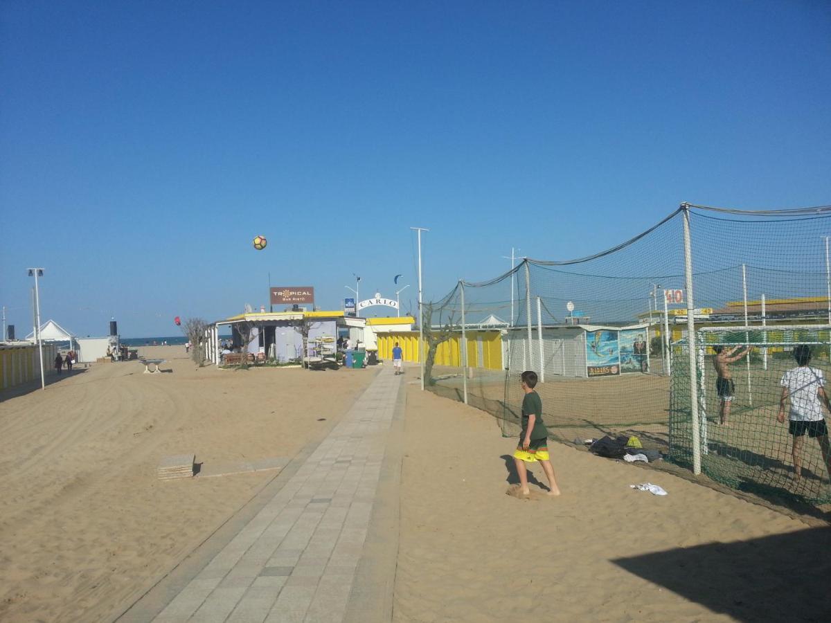 Hotel Trinidad Rimini Kültér fotó